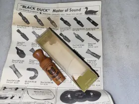 P-605 Black Duck Vintage Deluxe Game Call In Box P-605 Black Duck Vintage Deluxe Game Call In Box