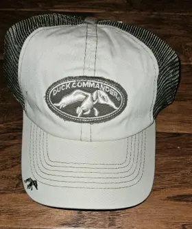 Dhpmtrk7006 Duck Commander Cap Putty And Moss Trucker Hat Inch Arise Kill Eat New With Tags