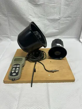 Tx-24 Foxpro Remote Game Caller - Predator Animal Hunting Call 2 Speakers Tx-24 Foxpro Remote Game Caller - Predator Animal Hunting Call 2 Speakers