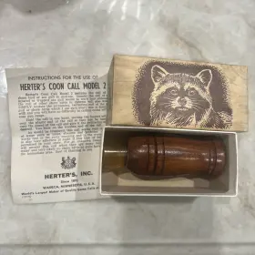 C712a Herters Vintage Herter S Raccoon Death Cry Hunting Game Call W Box And Papers