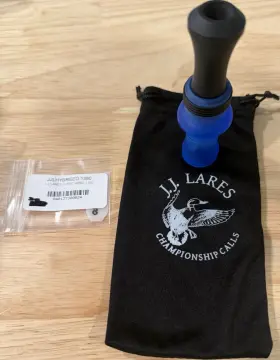 Jjlhybreed-1380 J.j. Lares Hybrid Reed Duck Call Black/blue With Pouch And