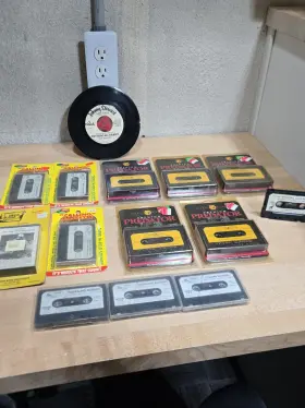 Johnny Stewart 042426215507 Lot Lohman Circe Premium Predator Wildlife Calls Cassettes Vinyl