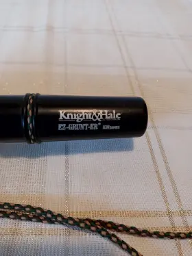 Kh1001 Knight & Hale And Ez Grunt Er Kh 1001 Deer Call W Lanyard