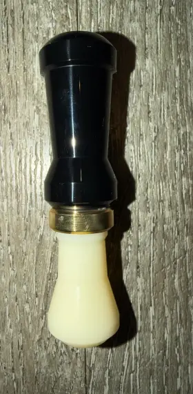 Mg-672 Molt Gear Olft River Man Duck Call Black/ivory New