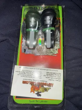 Primos 010135003081 Nos Pair Of Mouth Predator Calls Rabbit Squealers Higher And Lower Pitch