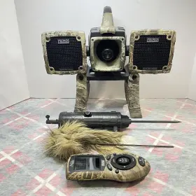 3756c Primos Alpha Dogg Electronic Predator Call Cam System With Motorized Decoy Bundle