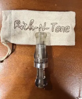 Alpha2 Rnt Rich-n-tone Duck Call Clear Silver Plastic Metal With Bag